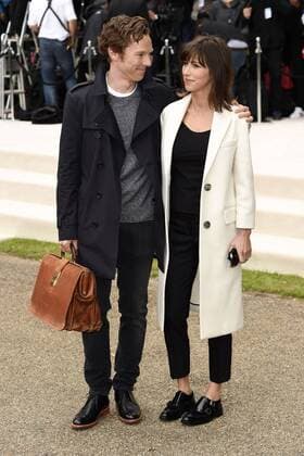 Benedict Cumberbach mit Gattin Sophie Hunter bei der Burberry Prorsum Fashion Show auf der London Fashion Week SS16. London, 21.09.2015 Benedict Cumberbach, Sophie Hunter 
