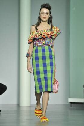 ENTERTAINMENT MODE Mailand Fashion Week - Stella Jean Modenschau Milan Fashion Week, Women Spring Summer 2016. Milano, Moda Donna, Primavera Estate 2016.STELLAJEAN Catwalk. Pictured: models  RiccardoxGiordano