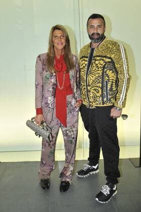 ENTERTAINMENT MODE Mailand Fashion Week - Stella Jean Modenschau Milan Fashion Week, Women Spring Summer 2016. Milano, Moda Donna, Primavera Estate 2016.STELLAJEAN ARRIVALS. Pictured: Anna Dello Russo Luca Tommasini  RiccardoxGiordano