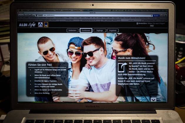 Symbolfoto: Aldi Life Musik, powered by Napster. Mit einem Angebot zum Kampfpreis wollen der Streaming-Dienst und der Discounter den deutschen Markt für Musik aus dem Netz aufmischen. Das Aldi-Angebot ist zwei Euro günstiger als die ähnlichen Dienste von Unternehmen wie Spotify und Apple.