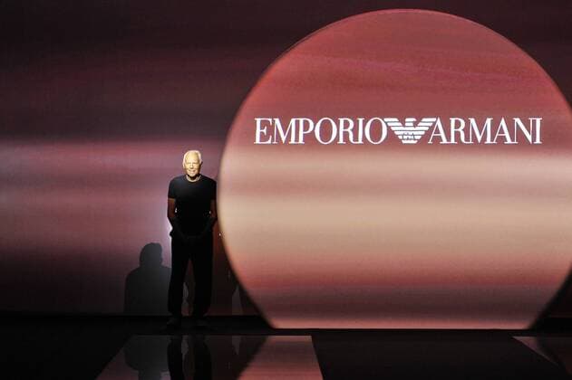 Milan Fashion Week, Women Spring Summer 2016. Milano, Moda Donna, Primavera Estate 2016. EMPORIO ARMANI catwalk Pictured: Giorgio Armani  RiccardoxGiordano Fotosicki