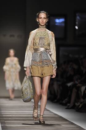 Milan Fashion Week, Women Spring Summer 2016. Milano, Moda Donna, Primavera Estate 2016. ETRO catwalk Pictured: models  RiccardoxGiordano Fotosicki