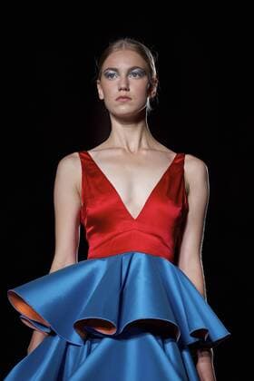 A model presents creations by Leitmotiv during the Milan Fashion Week Sping Summer 2016 in Milan, Italy, on Sept. 26, 2015. ) ITALY-MILAN-FASHION WEEK JinxYu 