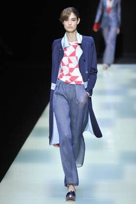 ENTERTAINMENT MODE Mailand Fashion Week - Giorgio Armani Modenschau Milan Fashion Week, Women Spring Summer 2016. Milano, Moda Donna, Primavera Estate 2016. GIORGIO ARMANIcatwalk Pictured: models  RiccardoxGiorrdanox Fotosicki
