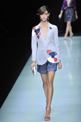 ENTERTAINMENT MODE Mailand Fashion Week - Giorgio Armani Modenschau Milan Fashion Week, Women Spring Summer 2016. Milano, Moda Donna, Primavera Estate 2016. GIORGIO ARMANIcatwalk Pictured: models  RiccardoxGiorrdanox Fotosicki