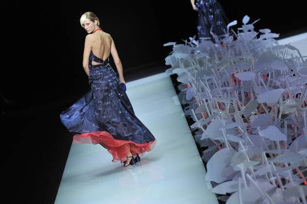 ENTERTAINMENT MODE Mailand Fashion Week - Giorgio Armani Modenschau Milan Fashion Week, Women Spring Summer 2016. Milano, Moda Donna, Primavera Estate 2016. GIORGIO ARMANIcatwalk Pictured: models  RiccardoxGiorrdanox Fotosicki