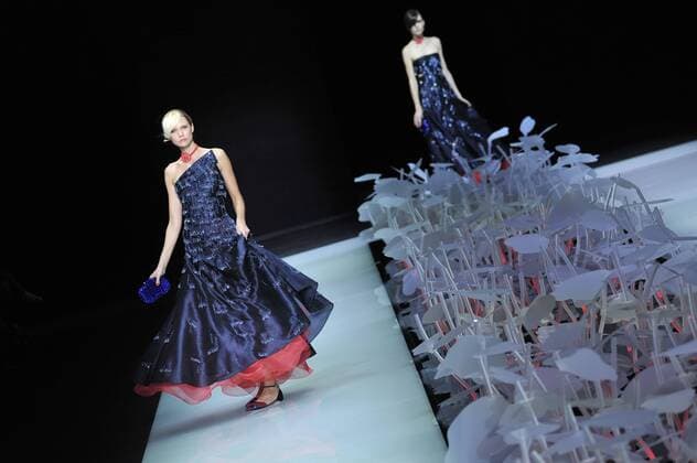 ENTERTAINMENT MODE Mailand Fashion Week - Giorgio Armani Modenschau Milan Fashion Week, Women Spring Summer 2016. Milano, Moda Donna, Primavera Estate 2016. GIORGIO ARMANIcatwalk Pictured: models  RiccardoxGiorrdanox Fotosicki