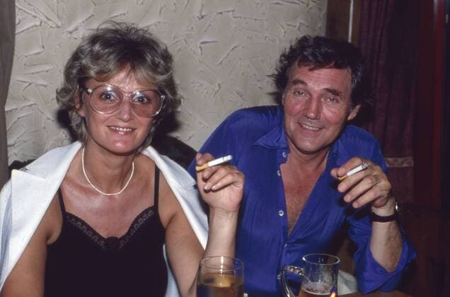 Der deutsche Schauspieler Harald Leipnitz mit seiner Lebensgefährtin Ingrid Weis, Deutschland 1970er Jahre. German actor Harald Leipnitz with his partner Ingrid Weis, Germany 1970s. 24x36DiaV29 Copyright: HeinzxBrowers UnitedArchives20001497