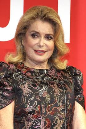 Catherine Deneuve bei der Festivaleröffnung mit der Premiere von Das brandneue Testament Le tout nouveau testament und der Verleihung des Douglas-Sirk-Preises auf dem 23. Filmfest Hamburg 2015. Hamburg, 01.10.2015 Foto:xgbrcix xFuturexImage