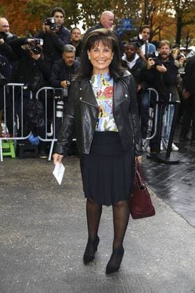 Anne Sinclair - Paris Fashion Week, Modenschau Chanel - Paris, Frankreich - 06 10 2015 GwendolineLeGoff Panoramic 