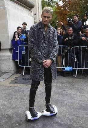 Baptiste Giabiconi - Paris Fashion Week, Modenschau Chanel - Paris, Frankreich - 06 10 2015 GwendolineLeGoff Panoramic 