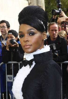 Janelle Monae - Paris Fashion Week, Modenschau Chanel - Paris, Frankreich - 06 10 2015 GwendolineLeGoff Panoramic 