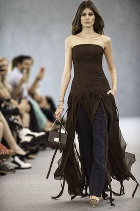 BELO HORIZONTE, MG - 06 10 2015: MINING TREND AUTUMN WINTER 2016 - Model for parade Grife VIVAZ in the 17th edition of Trend Autumn Winter Mines 2016 06 to October 09 at Expominas - Avenida Amazonas, 6030 - Gameleira - BH - MG. .  Mour?oxPanda