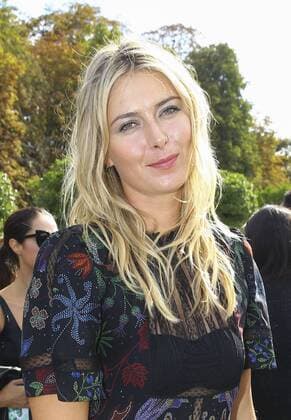 Maria Sharapova CELEBRITES : Modenschau Valentino - Pret a Porter Printemps Ete 2016 - 06 10 2015 GwendolineLeGoffx 