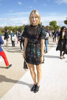 Maria Sharapova CELEBRITES : Modenschau Valentino - Pret a Porter Printemps Ete 2016 - 06 10 2015 GwendolineLeGoffx 