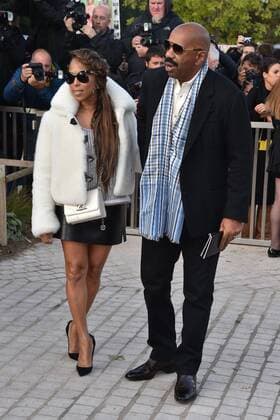 Steve Harvey et Marjorie Harvey CELEBRITES : Modenschau Louis Vuitton - Pret a Porter Printemps Ete 2016 - 07 10 2015 LIONELURMANx 