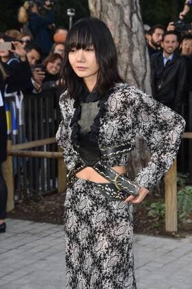 Doona Bae CELEBRITES : Modenschau Louis Vuitton - Pret a Porter Printemps Ete 2016 - 07 10 2015 LIONELURMANx 