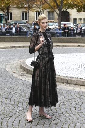Elizabeth Debicki CELEBRITES : Modenschau Miu Miu - Pret a Porter Printemps Ete 2016 - 07 10 2015 GwendolineLeGoffx 