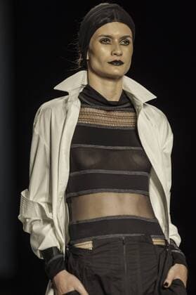 BELO HORIZONTE, MG - 07 10 2015: MINING TREND AUTUMN WINTER 2016 - Model for parade Grife LINO Villaventura in the 17th edition of Trend Autumn Winter 2016 Mines from 06 to 09 October at Expominas - Avenida Amazonas, 6030 - Gameleira - BH -. MG.  Mour?oxPanda