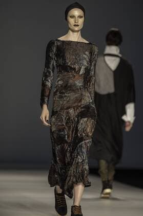 BELO HORIZONTE, MG - 07 10 2015: MINING TREND AUTUMN WINTER 2016 - Model for parade Grife LINO Villaventura in the 17th edition of Trend Autumn Winter 2016 Mines from 06 to 09 October at Expominas - Avenida Amazonas, 6030 - Gameleira - BH -. MG.  Mour?oxPanda