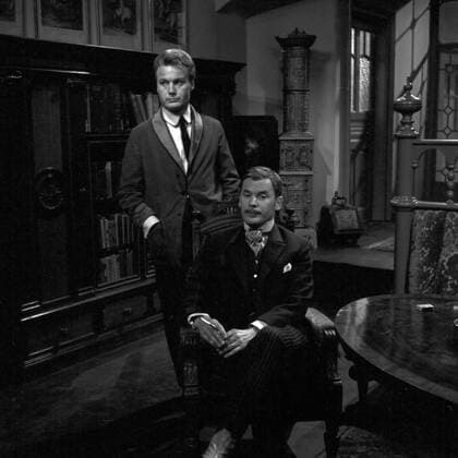 Das Märchen, Fernsehfilm, Deutschland 1966, Regie: Theodor Grädler, Darsteller: Karl Walter Diess (stehend), Klaus Löwitsch (?) Copyright: Roba SiegfriedxPilz UnitedArchives16526