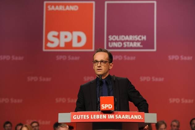 Der SPD Landesvorsitzende und Bundesjustizminister Heiko Maas eröffnet den Landesparteitag der Saar SPD in Neunkirchen am Freitag (9.10.2015).