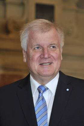Horst Seehofer Bayerische Verdienstorden Verleihung Antiquarium der Residenz München München 14. Oktober 2015