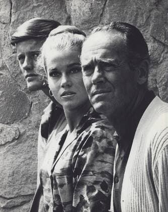 JANE FONDA and Peter Fonda and Henry Fonda. - ZUMAg49