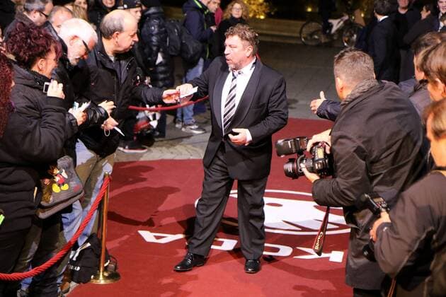 16.10.2015, Frankfurt, Alte Oper, roter Teppich, red Carpet Verleihung des Hessischen Film- und Kinopreises 2015 Schauspieler Armin Rohde auf dem roten Teppich
