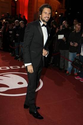 16.10.2015, Frankfurt, Alte Oper, roter Teppich, red Carpet Verleihung des Hessischen Film- und Kinopreises 2015 Schauspieler und Sänger Tom Beck auf dem roten Teppich