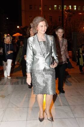 Oct. 18, 2015 - Athens, GREECE - Queen Sofia of Spain attends concert with The Israel Philharmonic Orchestra led the renowned conductor Zubin Mehta. Zubin Mehta is an Indian conductor of Western classical music. He is the Music Director for Life of the Israel Philharmonic Orchestra and the Main Conductor for Valencia s opera house. Athens GREECE - ZUMAv62_