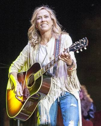 Oct 18, 2015 - Raleigh, North Carolina; USA - Musician SHERYL CROW performs live as part of the inaugural 2015 American Roots Music and Arts Festival that took place at the Walnut Creek Amphitheatre located in Raleigh. Copyright 2015 Raleigh USA - ZUMAm78_