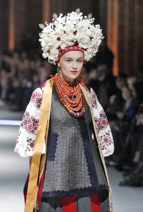 Oct. 18, 2015 - Kiev, Ukraine - A model in traditional ethnic ukrainian clothing presents a creation at presentation project VYTOKY (ORIGINS),devoted Ukrainian traditional culture,during the Ukrainian Fashion Week in Kiev, Ukraine,18 October 2015. The event presents Spring Summer 2016 collections by Ukrainian and international designers from 14 to 20 October. Kiev Ukraine - ZUMAg194