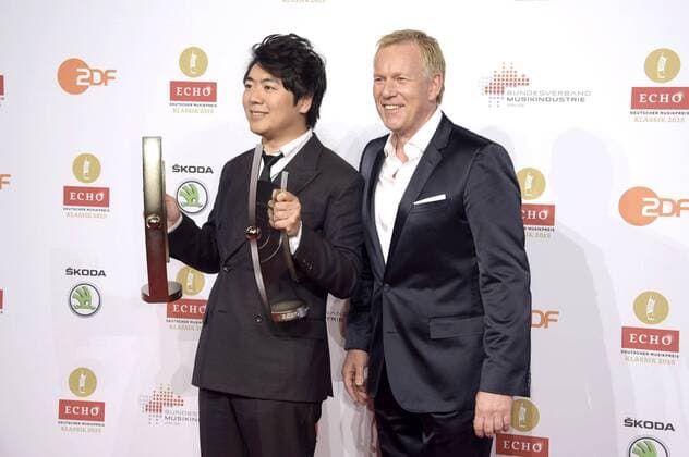 Lang Lang und Johannes B. Kerner beim Echo Klassik 2015 im Konzerthaus. Berlin, 18.10.2015 Foto:xFredericx xFuturexImage