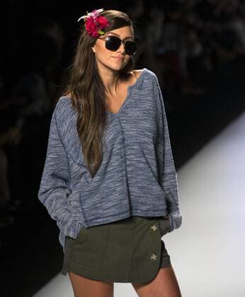 (151020) -- TORONTO, Oct. 19, 2015 -- A model walks the runway wearing Preloved SS 2016 collection during the World MasterCard Toronto Fashion Week Spring Sumer 2016 at David Pecaut Square in Toronto, Canada, Oct. 19, 2015. ) CANADA-TORONTO-FASHION WEEK ZouxZheng 