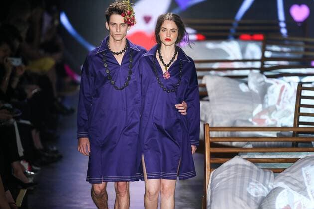 Oct. 19, 2015 - Sao Paulo, Brazil - A model presents a creation by Ronaldo Fraga during the 2016 Winter collection of the Sao Paulo Fashion Week. Sao Paulo Brazil - ZUMAp133