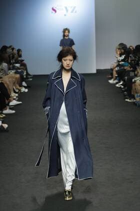 Oct. 21, 2015 - Seoul, South Korea - October 21, 2015 - South Korea, Seoul : Model catwalk on the runway during the Seoul Fashion Week 2016 S S S=YZ show at DDP in Seoul, South Korea. Seoul Fashion Week every march, october held on annual fashion show in South Korea. Seoul South Korea  - ZUMAn230