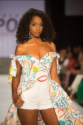 (151022) -- SANTO DOMINGO, - A model presents a creation of Haitian designer David Andre, during the fashion show Dominicana Moda 2015, in Santo Domingo, Dominican Republic, on Oct. 21, 2015. ) (jp) (rtg) DOMINICAN REPUBLIC-SANTO DOMINGO-FASHION-SHOW FranxAfonso 