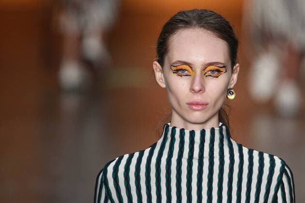 Oct. 21, 2015 - Sao Paulo, Brazil - A model presents creation of Coven during the 2016 Winter collection of the Sao Paulo Fashion Week. Sao Paulo Brazil - ZUMAp133