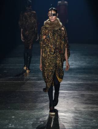 Oct. 22, 2015 - Sao Paulo, Brazil - Model presents creations of Lino Villaventura during the 2016 Winter collection of the Sao Paulo Fashion Week. Sao Paulo Brazil - ZUMAp133