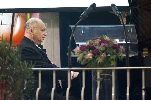 Prof. Boris BLOCH, Pianist,, bei seinem musikalischen Programm, Verleihung der Josef Neuberger-Medaille 2015 der juedischen Gemeinde Duesseldorf, 22.10.2015