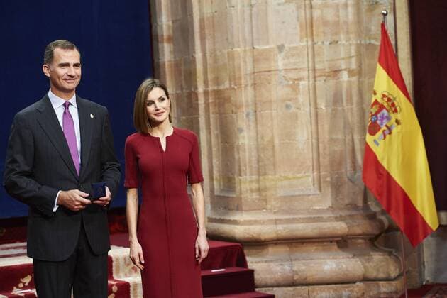 Oct. 23, 2015 - Oviedo, Principado de Asturias, Spain - King Felipe VI of Spain, Queen Letizia of Spain attended an audience with Princesa de Asturias Awards 2015 winners at the Reconquista Hotel on October 23, 2015 in Oviedo, Spain. Oviedo Spain  - ZUMAg15_