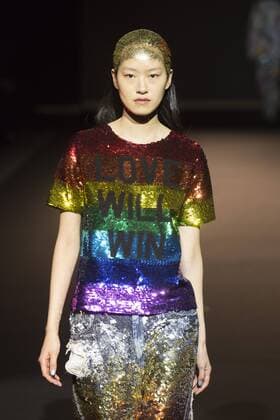 London, UK. 23 10 2015. The V&A presents a retrospective of designer Ashish in the Fashion in Motion series. Highlights from his collections of the last decade were presented in four free catwalk shows. Fashion in Motion: Ashish, V&A Museum, London, UK 