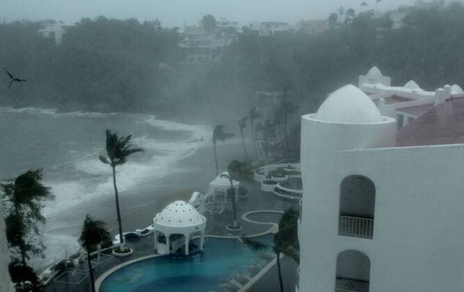Oct. 23, 2015 - Mexico - G23101538.JPG.MANZANILLO, Jal. Hurricane Huracan-Jalisco.- Los estragos del huracan Patricia se dejan sentir en este destino, el viernes 23 de octubre de 2015. Locales y restaurantes permanecieron cerrados. Foto: Agencia EL UNIVERSAL rRamon Romero JMA. Mexico  - ZUMAu78_