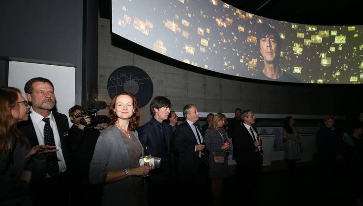 GER, Gala Deutsches Fussball Museum 23.10.2015, Deutsches Fussball Museum, Dortmund im Bild Bundestrainer Joachim LÖW, Wolfgang NIERSBACH in der Ausstellung