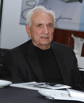 Frank Gehry FRANK GEHRY RECEIVES HENRY AWARD Los Angeles  Patrick Rideaux PicturePerfect