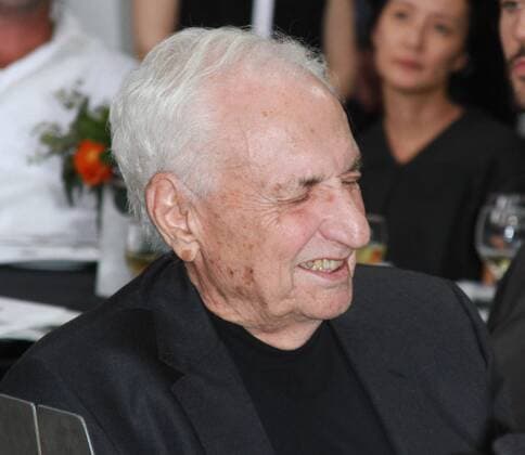 Frank Gehry FRANK GEHRY RECEIVES HENRY AWARD Los Angeles  Patrick Rideaux PicturePerfect