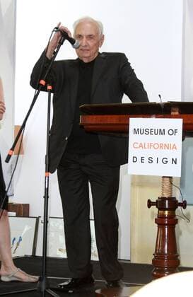 Frank Gehry FRANK GEHRY RECEIVES HENRY AWARD Los Angeles  Patrick Rideaux PicturePerfect