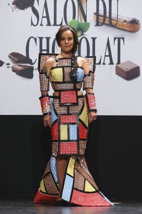 Alizee - Modenschau: Salon du Chocolat - Paris - 27 10 2015 GwendolineLeGoff 