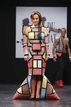 Alizee - Modenschau: Salon du Chocolat - Paris - 27 10 2015 GwendolineLeGoff 